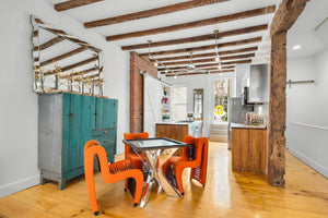 Cat Greenleaf lists her famous ‘Talk Stoop’ townhouse in Cobble Hill for $3M
